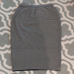 Adrienne Vittadini wool skirt
